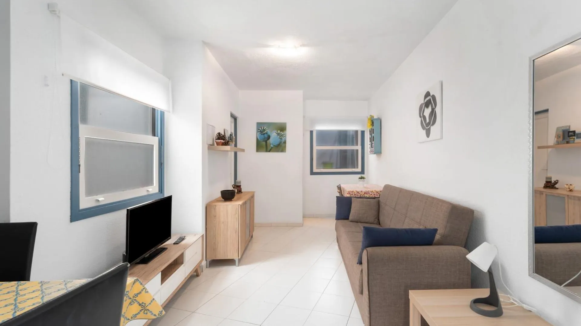 شقة 2-Bedroom On Los Cristianos Beach إسبانيا
