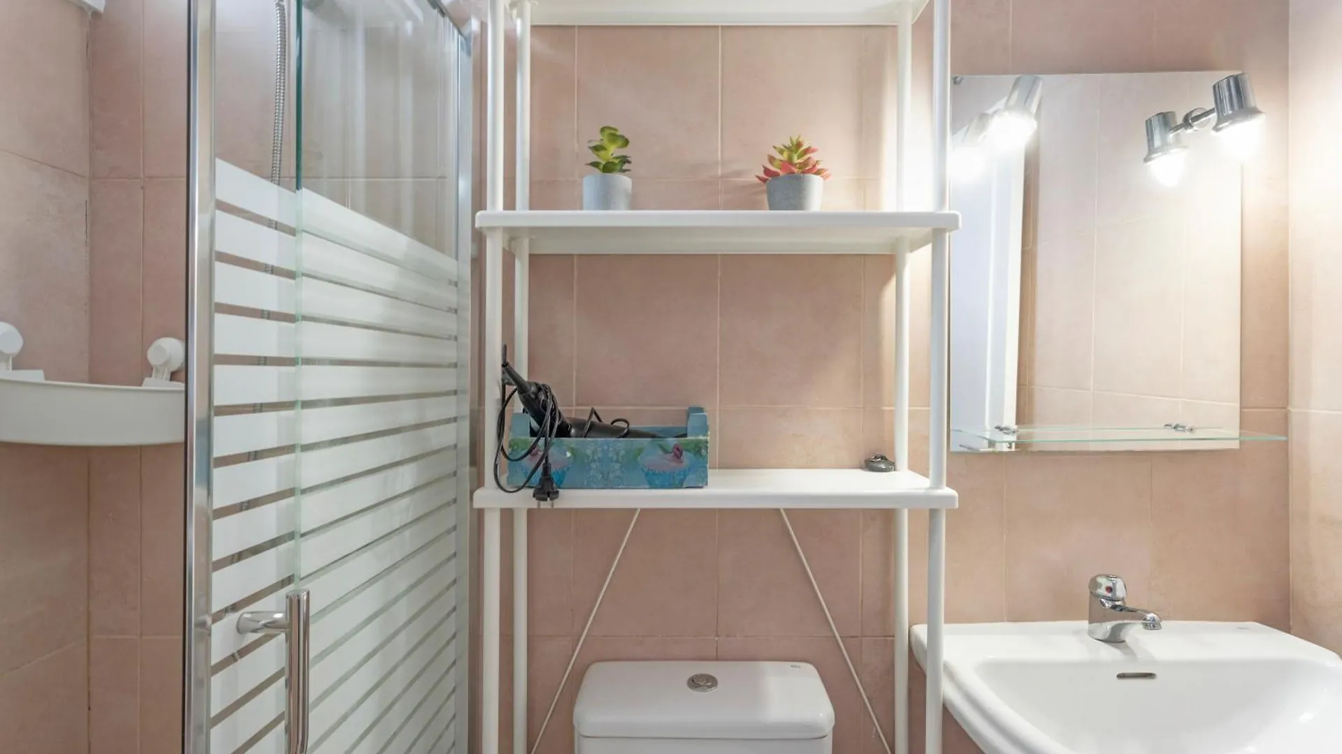 2-Bedroom On Los Cristianos Beach لوس كريستيانوس